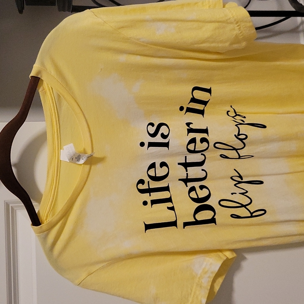 Tee shirt